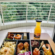 Bento Deluxe Combo - 法式香煎龍利柳 伴 白酒蘑菇忌廉汁 配 法式龍蝦汁蜆肉貝殼粉 ($250/box)